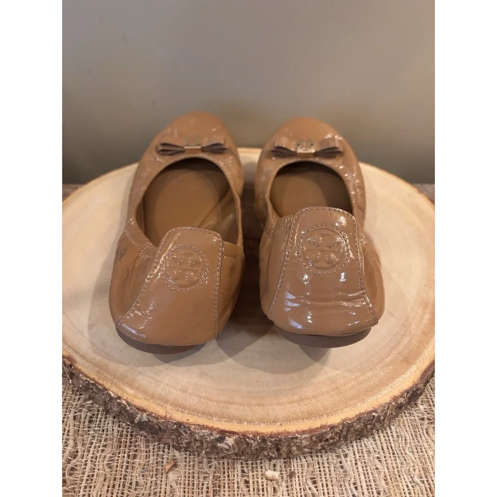 Tory Burch Eddie Bow Patent Ballet Flats Size 10.5‎ Royal Tan.